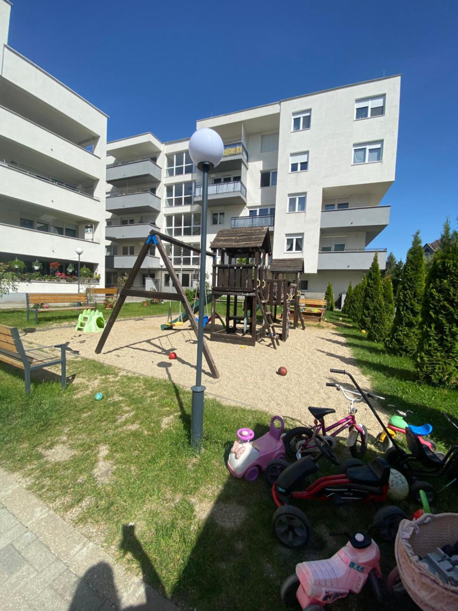 Montana Apartman Miszkolc Zewnętrze zdjęcie